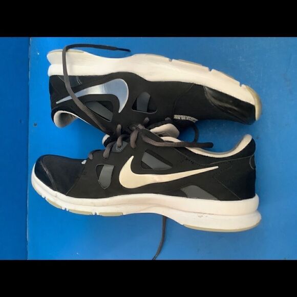 Nike Women In-Season TR 3 Training  Size 10 - Picture 7 of 10